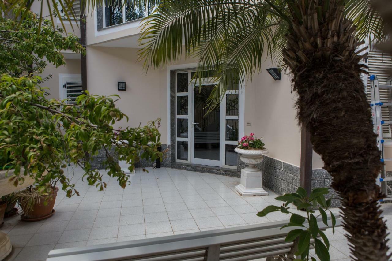 Vdl Luxury Villa ฟลอริเดีย ภายนอก รูปภาพ